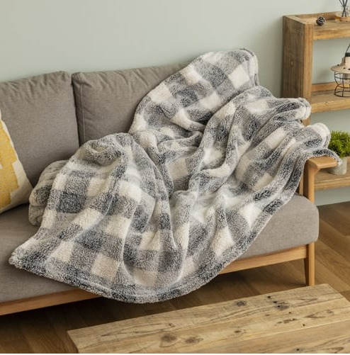 COZY PLUSH THROW スペシャル・キャンペーン