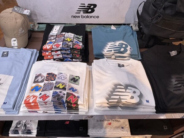 new balance新作ウエア入荷致しました♪