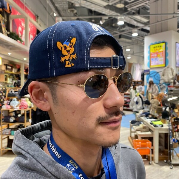 【冬でもサングラス🕶️】