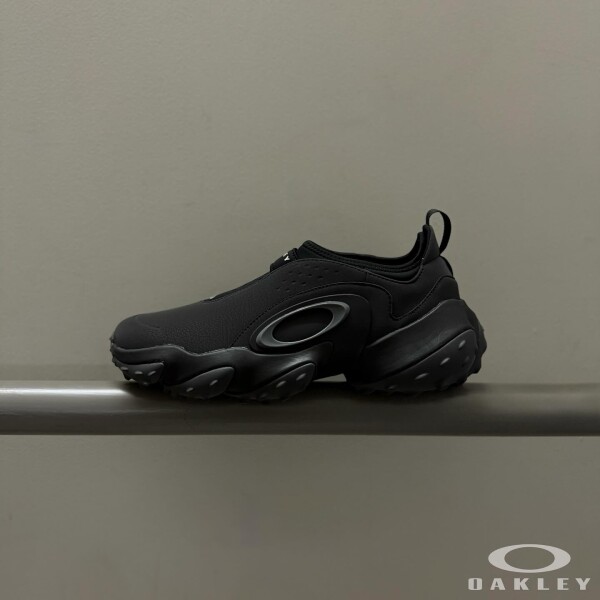 【Oakley】  オークリーからゴルフシューズの登場！