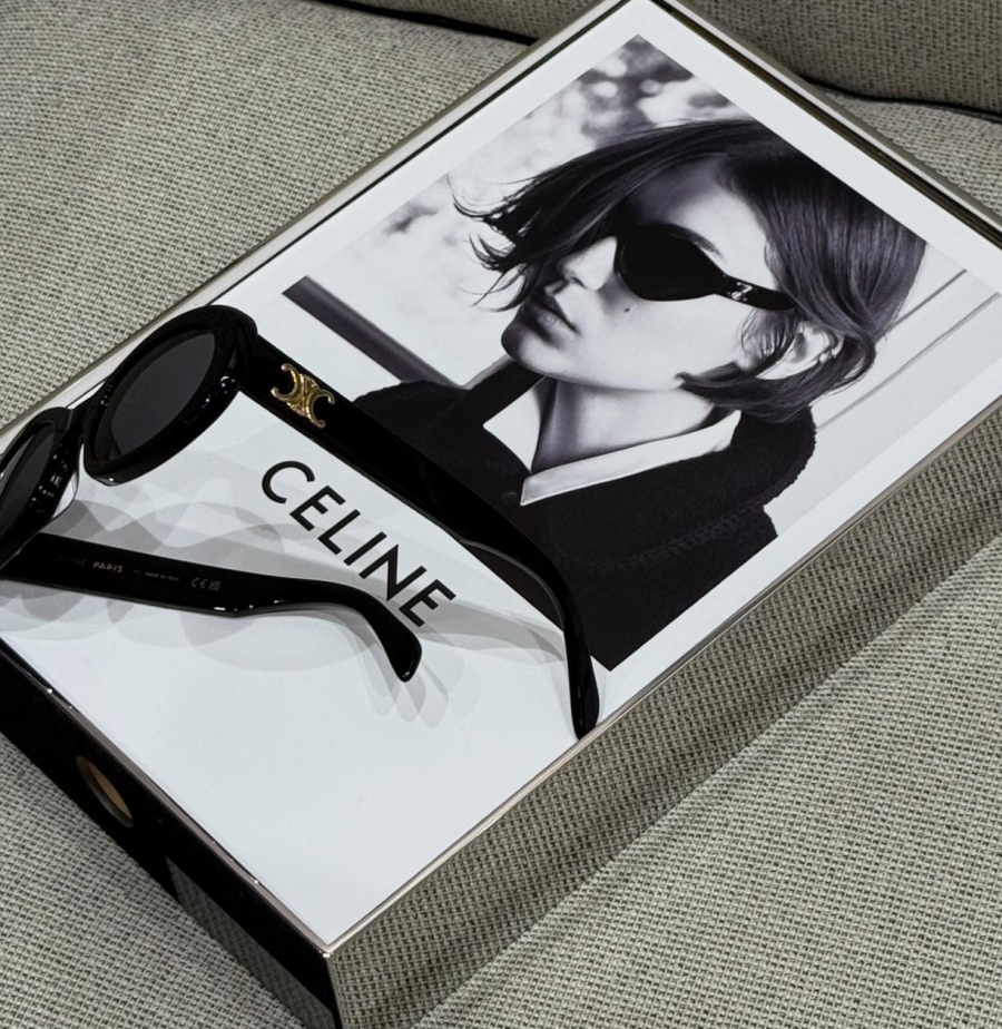 人気の CELINE トリオンフサングラスが再入荷しました！